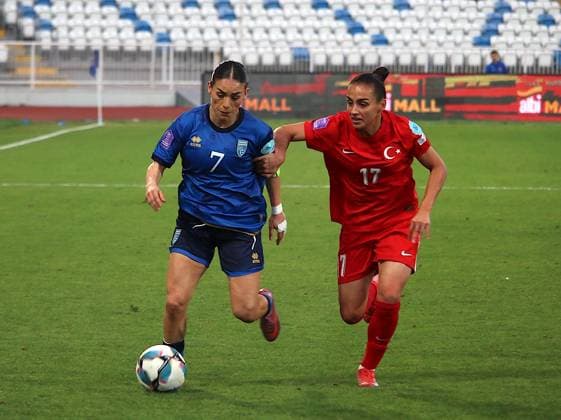Turkiye v Kosovo - UEFA Women s Nations League PRISTINA, KOSOVO - OCTOBER 25: Ilayda Civelek (17) of Turkiye in action during the first match of the UEFA Women s Nations B League promotion relegation play-off 1st leg between Turkiye and Kosovo at Stadiumi Fadil Vokrri in Pristina, Kosovo on October 24, 2025. Erkin Keci Anadolu Pristina Kosovo. Editorial use only. Please get in touch for any other usage.  Copyright: x2025xAnadoluxErkinxKecix
