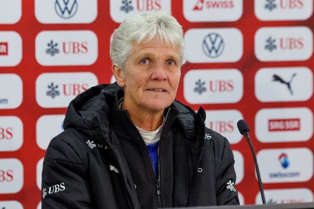 Pia Sundhage (Schweiz, Trainerin) bei der Pressekonferenz , Schweiz, Frauen Fussball, Freundschaftsspiel, Schweiz vs. Kanada, 24.10.2025, Swissporarena, Luzern, Schweiz Luzern Swissporarena Kanton Luzern Schweiz Copyright: xGrantxHubbsx