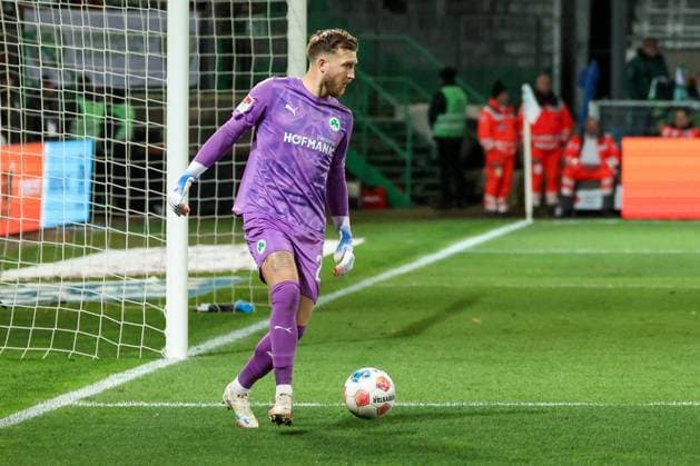 Pelle Boevink 26 (Spvgg Greuther Fuerth) in Aktion, SpVgg Greuther Fuerth vs. Karlsruher SC, Fussball, Maenner, DFL, 2. Bundesliga, Saison 2025 2026, Sportpark Ronhof Thomas Sommer, 10. Spieltag, 24.10.2025 Fuerth Bayern Deutschland