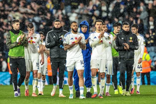 Premier League Leeds United v West Ham United Lukas Nmecha of Leeds United applauds the fans after the game during the Premier League match Leeds United vs West Ham United at Elland Road, Leeds, United Kingdom, 24th October 2025 (Photo by Mark Cosgrove News Images) Leeds Elland Road West Yorkshire United Kingdom Copyright: xMarkxCosgrove NewsxImagesx