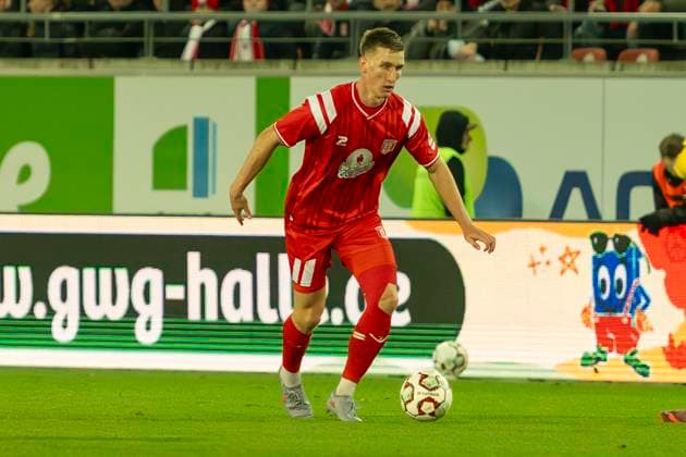 Regionalliga Nordost -Saison 25 26 Hallescher FC vs. 1.FC Lok Leipzig Halle, Deutschland 24.Oktober 2025: Im Bild:Pascal Schmedemann (Halle) Halle Saale Leuna Chemie Stadion Sachsen-Anhalt Deutschland