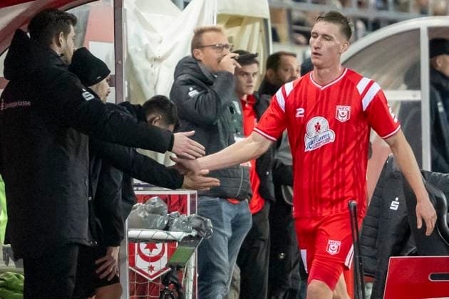 Regionalliga Nordost -Saison 25 26 Hallescher FC vs. 1.FC Lok Leipzig Halle, Deutschland 24.Oktober 2025: Im Bild:Pascal Schmedemann (Halle) Halle Saale Leuna Chemie Stadion Sachsen-Anhalt Deutschland