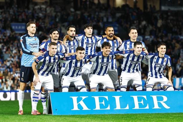 Real Sociedad team group, Mannschaftsbild, Totale line-up (Sociedad), OCTOBER 24, 2025 - Football Soccer : Spanish LaLiga EA Sports match between Real Sociedad - Sevilla FC at the Estadio de Anoeta in San Sebastian, Spain. Noxthirdxpartyxsales  aflo_308080827