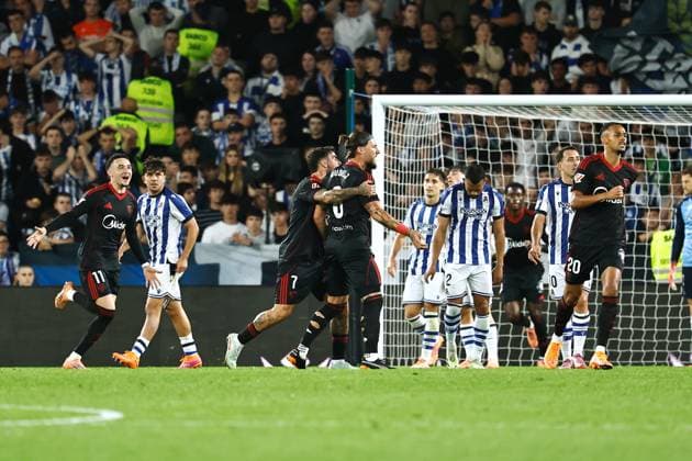 Nemanja Gudelj (Sevilla), OCTOBER 24, 2025 - Football Soccer : Gudelj celebrate after his goal during Spanish LaLiga EA Sports match between Real Sociedad - Sevilla FC at the Estadio de Anoeta in San Sebastian, Spain. Noxthirdxpartyxsales  aflo_308080836