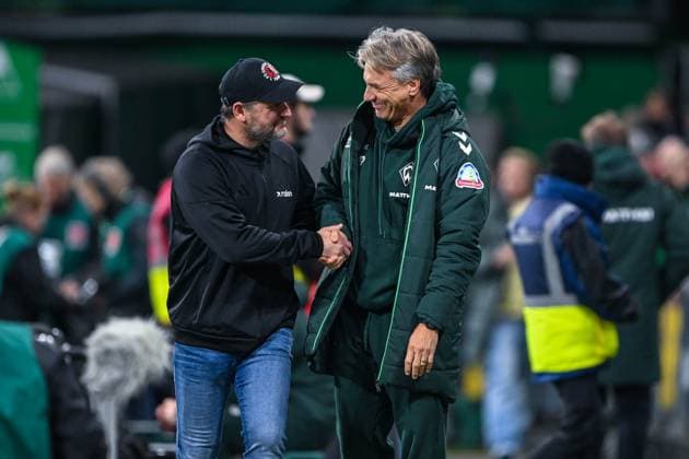 1. Bundesliga: SV Werder Bremen - Union Berlin am 24.10.2025 im Weserstadion in Bremen Trainer Horst Steffen (Bremen) und Trainer Steffen Baumgart (Berlin)