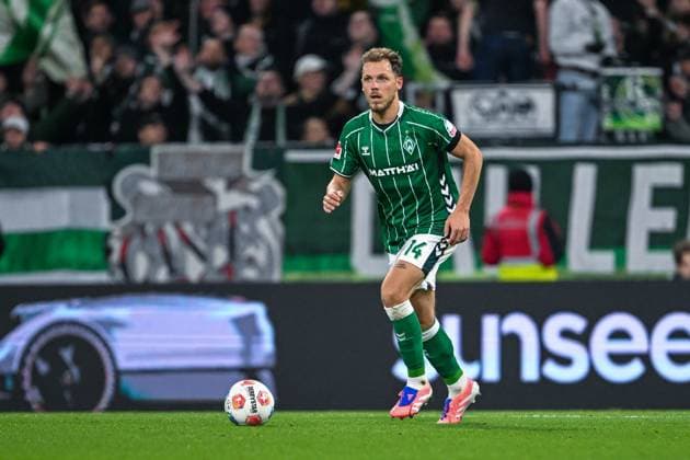 1. Bundesliga: SV Werder Bremen - Union Berlin am 24.10.2025 im Weserstadion in Bremen Senne Lynen (Bremen) am Ball.