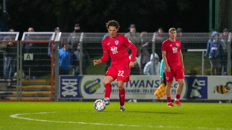 Fußball, Herren, Saison 2025 2026, Regionalliga Nordost, 13. Spieltag, FSV 63 Luckenwalde vs. SV Babelsberg 03, Freitag 24.10.2025, Werner-Seelenbinder-Stadion Luckenwalde, Im Bild: Leon Bürger (Babelsberg) Brandenburg Deutschland
