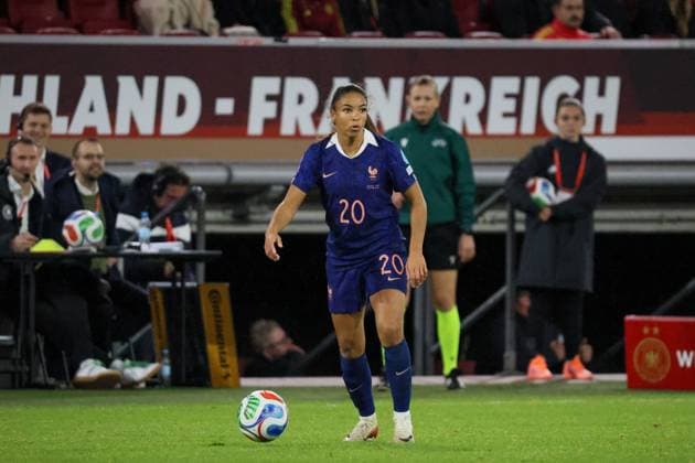 Düsseldorf, Deutschland 24. Oktober 2025: UEFA Nations League Women - 2025 2026 - Deutschland vs. Frankreich Im Bild: Delphine Cascarino (Frankreich) Merkur-Spiel-Arena Nordrhein Westfalen Copyright: xFotostandx xFantinix