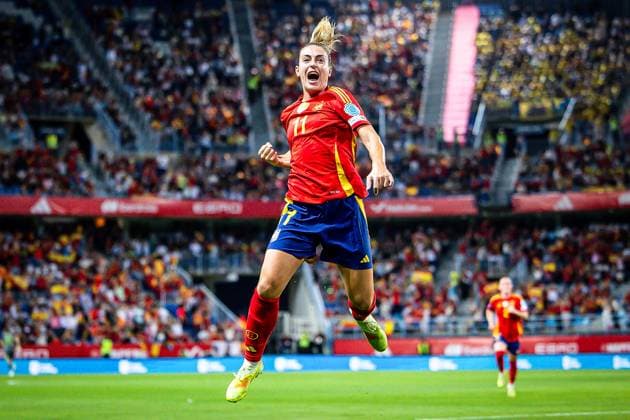 October 24, 2025, Malaga, Spain, Spain: ALEXIA PUTELLAS of Spain reacts mduring the UEFA Women s Nations League, semi-final match between Spain and Sweden at La Rosaleda in Malaga. Rafael Roman Malaga Spain - ZUMAm308 20251024_zsp_m308_003 Copyright: xMatthieuxMirvillex