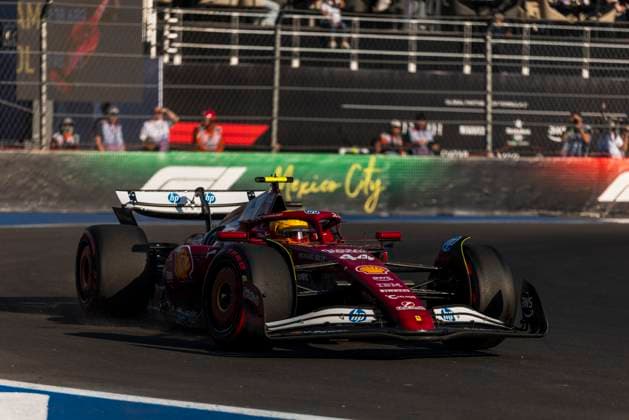 Formula?1 Gran?Premio?de?la?Ciudad?de? México?2025 Alexis Perrin OVERTAKE MAXPPP - Mexico?City 25 10 2025 44 HAMILTON Lewis (gbr), Scuderia Ferrari HP, action at the Formula?1 Gran?Premio?de?la?Ciudad?de?México?2025, the 20th round of the 2025 FIA Formula?1 World Championship, WM, Weltmeisterschaft at the Autódromo?Hermanos?Rodríguez in Mexico?City, Mexico, from 23 to 26 October 2025 Mexico?City Autódromo Hermanos Rodríguez Mexico  Copyright: xOVERTAKE MAXPPPxAlexisxPerrinx OVT202510250832 OVT202510250832
