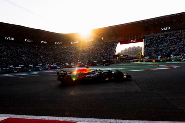 Formula?1 Gran?Premio?de?la?Ciudad?de? México?2025 Alexis Perrin OVERTAKE MAXPPP - Mexico?City 25 10 2025 01 VERSTAPPEN Max (nld), Oracle Red Bull Racing, action at the Formula?1 Gran?Premio?de?la?Ciudad?de?México?2025, the 20th round of the 2025 FIA Formula?1 World Championship, WM, Weltmeisterschaft at the Autódromo?Hermanos?Rodríguez in Mexico?City, Mexico, from 23 to 26 October 2025 Mexico?City Autódromo Hermanos Rodríguez Mexico  Copyright: xOVERTAKE MAXPPPxAlexisxPerrinx OVT202510250904 OVT202510250904