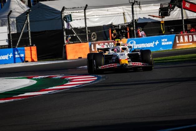 2025 Formula One Mexican Grand Prix Autodromo Hermanos Rodriguez, Mexico City, Mexico. 24.October.2025; Liam Lawson of New Zealand and Visa Cash App RB Formula One Team during Formula One Mexican Grand Prix (Photo by Jay Hirano) Mexico City Autodromo Hermanos Rodriguez Mexico Copyright: xJayxHiranox