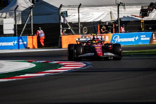 2025 Formula One Mexican Grand Prix Autodromo Hermanos Rodriguez, Mexico City, Mexico. 24.October.2025; Lewis Hamilton of Great Britain and Scuderia Ferrari during Free Practice 2 Formula One Mexican Grand Prix (Photo by Jay Hirano) Mexico City Autodromo Hermanos Rodriguez Mexico Copyright: xJayxHiranox