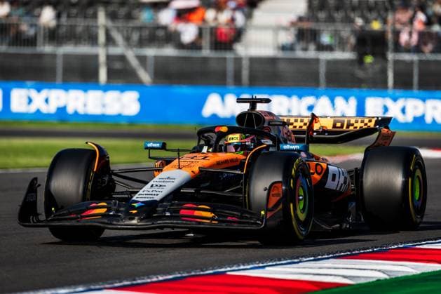 2025 Formula One Mexican Grand Prix Autodromo Hermanos Rodriguez, Mexico City, Mexico. 24.October.2025; Oscar Piastri of Australia and McLaren F1 Team during Free Practice 2 Formula One Mexican Grand Prix (Photo by Jay Hirano) Mexico City Autodromo Hermanos Rodriguez Mexico Copyright: xJayxHiranox