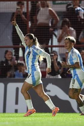 Argentina s midfielder Agostina Holzheier (L) celebrates after scoring the team™s second goal during the CONMEBOL Women s Nations League football match, qualifier for the 2027 World Cup in Brazil, between Argentina and Paraguay, at the Diego Armando Maradona stadium in Buenos Aires, Argentina on October 24, 2025. BUENOS AIRES ARGENTINA Copyright: xALEJANDROxPAGNIx