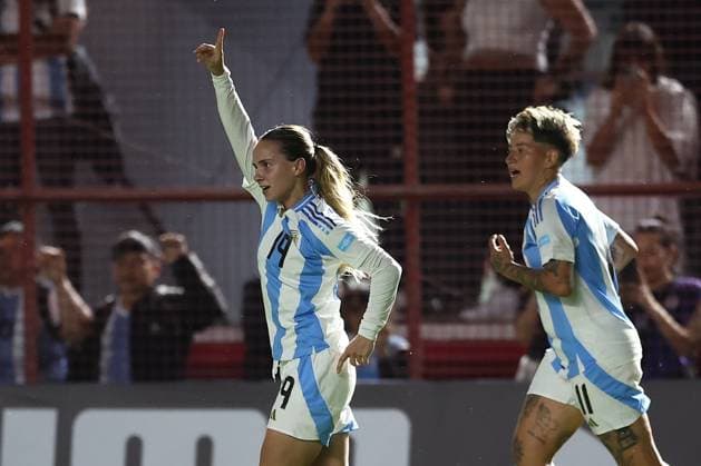 Argentina s midfielder Agostina Holzheier (L) celebrates after scoring the team™s second goal during the CONMEBOL Women s Nations League football match, qualifier for the 2027 World Cup in Brazil, between Argentina and Paraguay, at the Diego Armando Maradona stadium in Buenos Aires, Argentina on October 24, 2025. BUENOS AIRES ARGENTINA Copyright: xALEJANDROxPAGNIx
