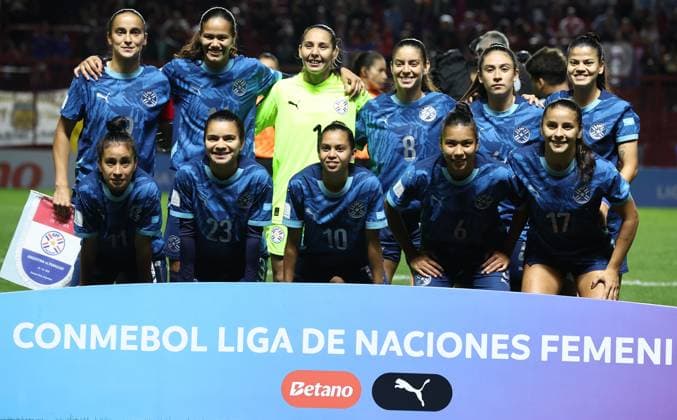 Paraguay™s players pose for a team photo ahead of the CONMEBOL Women s Nations League football match, qualifier for the 2027 World Cup in Brazil, between Argentina and Paraguay, at the Diego Armando Maradona stadium in Buenos Aires, Argentina on October 24, 2025. BUENOS AIRES ARGENTINA Copyright: xALEJANDROxPAGNIx