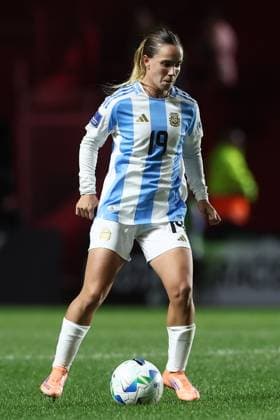 Argentina s midfielder Agostina Holzheier controls the ball during the CONMEBOL Women s Nations League football match, qualifier for the 2027 World Cup in Brazil, between Argentina and Paraguay, at the Diego Armando Maradona stadium in Buenos Aires, Argentina on October 24, 2025. BUENOS AIRES ARGENTINA Copyright: xALEJANDROxPAGNIx