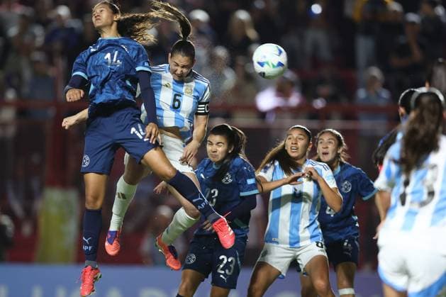 Argentina s defender Aldana Cometti (2nd-L) heads and scores the team™s first goal during the CONMEBOL Women s Nations League football match, qualifier for the 2027 World Cup in Brazil, between Argentina and Paraguay, at the Diego Armando Maradona stadium in Buenos Aires, Argentina on October 24, 2025. BUENOS AIRES ARGENTINA Copyright: xALEJANDROxPAGNIx