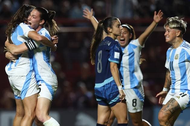 Argentina s defender Aldana Cometti (2nd-L) celebrates with teammates after scoring the team™s first goal during the CONMEBOL Women s Nations League football match, qualifier for the 2027 World Cup in Brazil, between Argentina and Paraguay, at the Diego Armando Maradona stadium in Buenos Aires, Argentina on October 24, 2025. BUENOS AIRES ARGENTINA Copyright: xALEJANDROxPAGNIx