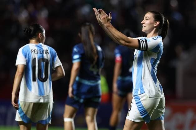 Argentina s defender Aldana Cometti (R) celebrates after scoring the team™s first goal during the CONMEBOL Women s Nations League football match, qualifier for the 2027 World Cup in Brazil, between Argentina and Paraguay, at the Diego Armando Maradona stadium in Buenos Aires, Argentina on October 24, 2025. BUENOS AIRES ARGENTINA Copyright: xALEJANDROxPAGNIx