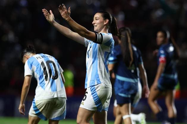 Argentina s defender Aldana Cometti (C) celebrates after scoring the team™s first goal during the CONMEBOL Women s Nations League football match, qualifier for the 2027 World Cup in Brazil, between Argentina and Paraguay, at the Diego Armando Maradona stadium in Buenos Aires, Argentina on October 24, 2025. BUENOS AIRES ARGENTINA Copyright: xALEJANDROxPAGNIx