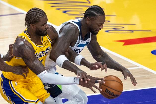 October 24, 2025, Los Angeles, California, USA: Los Angeles LakersÃ¢â‚¬â ¢ Deandre Ayton (5) and Minnesota Timberwolves Julius Randle (30) vie for the ball during an NBA, Basketball Herren, USA basketball game, in Los Angeles Friday, Oct. 24, 2025. Los Angeles USA - ZUMAc68_ 20251024_zaf_c68_040 Copyright: xRingoxChiux
