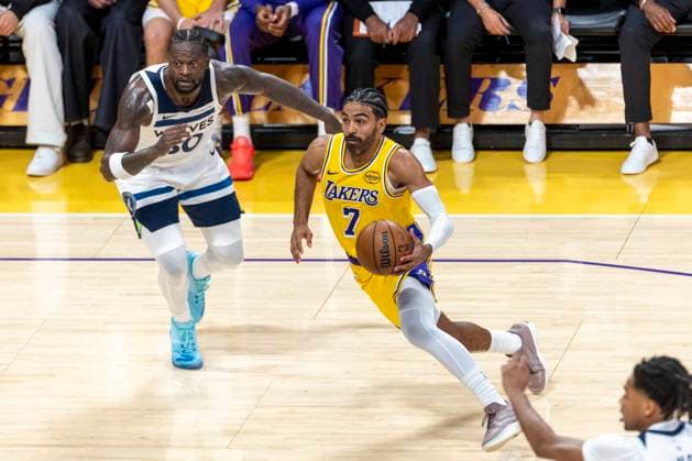 October 24, 2025, Los Angeles, California, USA: Los Angeles LakersÃ¢â‚¬â ¢ Gabe Vincent (7) drives against Minnesota Timberwolves Julius Randle (30) during an NBA, Basketball Herren, USA basketball game, in Los Angeles Friday, Oct. 24, 2025. Los Angeles USA - ZUMAc68_ 20251024_zaf_c68_089 Copyright: xRingoxChiux