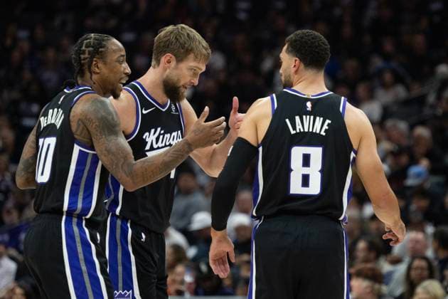 October 24, 2025, Sacramento, Ca, USA: Sacramento Kings guard forward Demar Derozan (10), forward center Domantas Sabonis (11) and guard Zach Lavine (8) talks after a basket during the home opening game at Golden 1 Center on Friday, Oct. 24, 2025, in Sacramento. Sacramento USA - ZUMAj89_ 20251024_zaf_j89_010 Copyright: xPaulxKitagakixJr.x