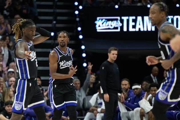 October 24, 2025, Sacramento, Ca, USA: Sacramento Kings guard Malik Monk (0) reacts after shooting a three-point basket during the home opening game against the Utah Jazz at Golden 1 Center on Friday, Oct. 24, 2025, in Sacramento. Sacramento USA - ZUMAj89_ 20251024_zaf_j89_031 Copyright: xPaulxKitagakixJr.x