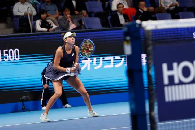 October 25, 2025, Tokyo, Japan: Belinda BENCIC (SUI) in action against Sofia KENIN (USA) during their semi-final match at the Toray Pan Pacific Open Tennis at Ariake Colosseum in Tokyo. The tournament runs from October 20 to 26. Bencinc won 7-6(5), 3-6, 6-2. Tokyo Japan - ZUMAm191 20251025_aap_m191_027 Copyright: xRodrigoxReyesxMarinx