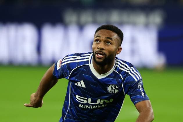 Gelsenkirchen, Veltins Arena, 24.10.25, GER, Herren, 2. Bundesliga, Saison 2025 - 2026, FC Schalke 04 - SV Darmstadt 98, Moussa Sylla (FC Schalke 04) DFB DFL REGULATIONS PROHIBIT ANY USE OF PHOTOGRAPHS AS IMAGE SEQUENCES AND OR QUASI-VIDEO.