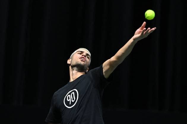 Practice Day At 2025 Rolex Paris Masters - France Carlos Alcaraz (ESP) during practice at the 2025 Rolex Paris Masters at the U Arena in Paris, FRANCE, on October 24, 2025. Photo by Corinne Dubreuil ABACAPRESS.COM Paris France  Copyright: xDubreuilxCorinne ABACAx