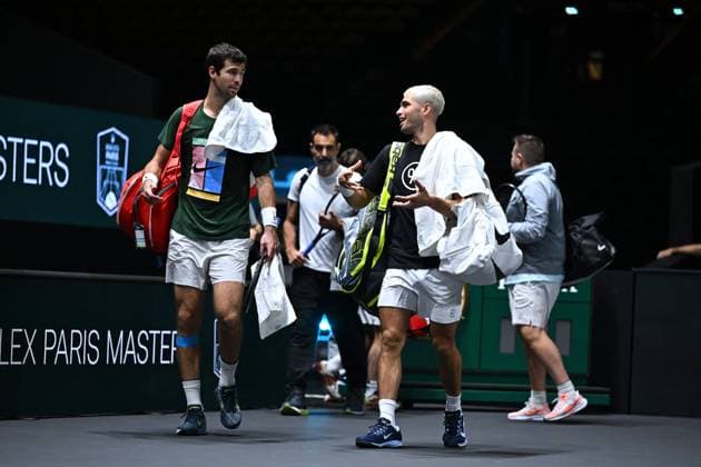 Practice Day At 2025 Rolex Paris Masters - France Carlos Alcaraz (ESP) during practice at the 2025 Rolex Paris Masters at the U Arena in Paris, FRANCE, on October 24, 2025. Photo by Corinne Dubreuil ABACAPRESS.COM Paris France  Copyright: xDubreuilxCorinne ABACAx