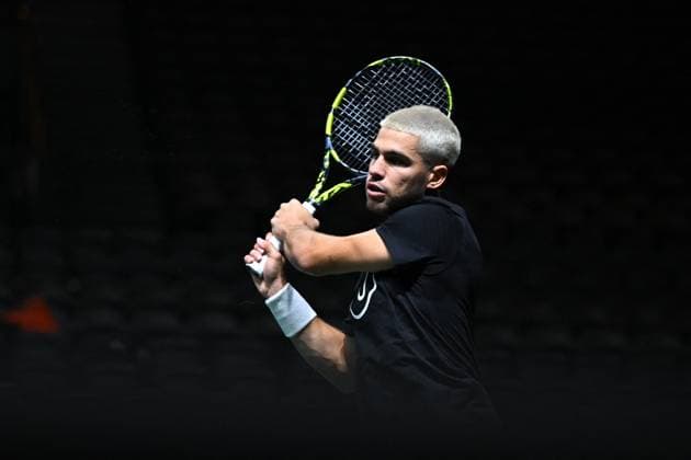 Practice Day At 2025 Rolex Paris Masters - France Carlos Alcaraz (ESP) during practice at the 2025 Rolex Paris Masters at the U Arena in Paris, FRANCE, on October 24, 2025. Photo by Corinne Dubreuil ABACAPRESS.COM Paris France  Copyright: xDubreuilxCorinne ABACAx