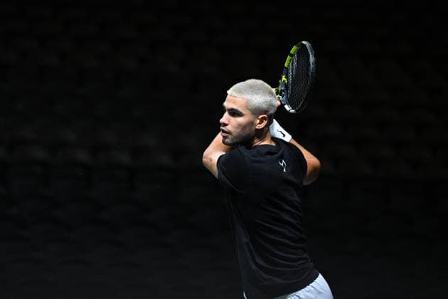 Practice Day At 2025 Rolex Paris Masters - France Carlos Alcaraz (ESP) during practice at the 2025 Rolex Paris Masters at the U Arena in Paris, FRANCE, on October 24, 2025. Photo by Corinne Dubreuil ABACAPRESS.COM Paris France  Copyright: xDubreuilxCorinne ABACAx
