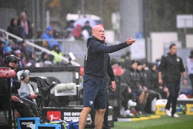 25.10.2025, Fußball, Herren, 2.BL (2. Bundesliga), Saison 2025 2026, Holstein Kiel - VfL Bochum, 10. Spieltag Trainer Uwe Rösler (Bochum) Kiel, Holstein-Stadion Holstein-Stadion Schleswig-Holstein Deutschland