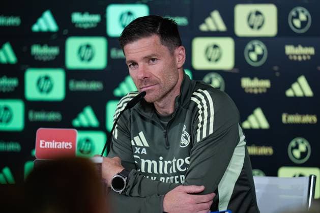 October 25, 2025, Valdebebas, Madrid, Spain: Xabi Alonso, head coach of Real Madrid, attends his press conference, PK, Pressekonferenz during the training day of Real Madrid ahead the Spanish League, LaLiga EA Sports, football match against FC Barcelona, Barca at Ciudad Deportiva Real Madrid on October 25, 2025, in Valdebebas, Madrid, Spain. Valdebebas Spain - ZUMAa181 20251025_zaa_a181_098 Copyright: xDennisxAgyemanx