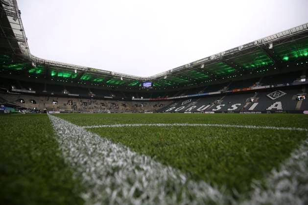 Innenansicht des Stadion waehrend des spiels der Bundesliga zwischen Borussia Mönchengladbach und FC Bayern München, Stadion im Borussia-Park am 25. October 2025 in Mönchengladbach, Deutschland. (Foto von Oliver Kaelke DeFodi Images) +++ general view inside the stadium during the Bundesliga match between Borussia Mönchengladbach and FC Bayern München at Stadion im Borussia-Park on October 25, 2025 in Mönchengladbach, Germany. (Photo by Oliver Kaelke DeFodi Images) DFL regulations prohibit any use of photographs as image sequences and or quasi-video. (Photo by Oliver Kaelke DeFodi Images) Inside view of the stadium during the Bundesliga match between Borussia Mönchengladbach and FC Bayern München, Stadion im Borussia Park on October 25, 2025 in Mönchengladbach, Germany Photo by Oliver Kaelke DeFodi Images general view inside the stadium during the Bundesliga match between Borussia Mönchengladbach and FC Bayern München at Stadion im Borussia Park on October 25, 2025 in Mönchengladbach, Germany Photo by Oliver Kaelke DeFodi Images DFL regulations prohibit any use of photographs as image sequences and or quasi video Photo by Oliver Kaelke DeFodi Images