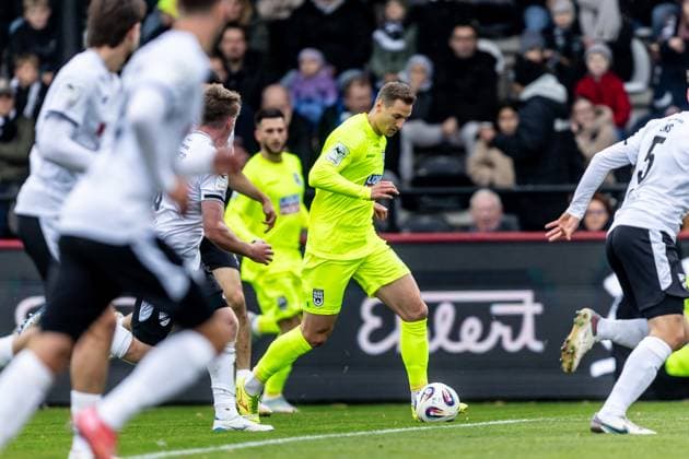 Fussball, Saison 2025 2026, 3. Liga, Sportclub Arena Verl, 12. Spieltag, SC Verl - SSV Ulm 1846 Fußball, 25.10.2025 25.10.2025, Fussball, Saison 2025 2026, 3. Liga, Sportclub Arena Verl, 12. Spieltag, SC Verl - SSV Ulm 1846 Fußball, 14 Dennis Dressel (SSV Ulm 1846 Fußball) Foto: Lucca Fundel Verl Sportclub Arena Nordrheinwestfalen Deutschland