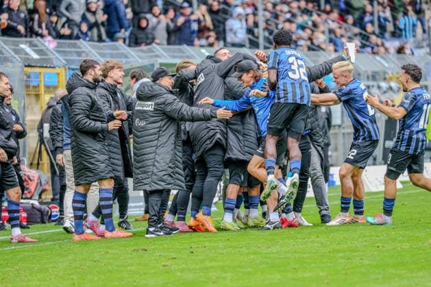 Deutschland: 3. Liga 2025 26 - SV Waldhof Mannheim vs TSV 1860 München - Carl-Benz-Stadion (Mannheim): Morris Schröter Morris Schroeter, (TSV 1860 München, 17), Torjubel zum 1:1 Mannheim Carl-Benz-Stadion Baden-Württemberg Deutschland Copyright: xBenedictxChristx