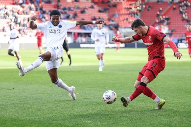 3. Liga; FC Ingolstadt 04 - 1. FC Saarbrücken; Linus Rosenlöcher (19, FCI) Elongo-Yombo Rodney (17 FCS) 3. Liga - FC Ingolstadt 04 Saison 2025 2026 1. FC Saarbrücken