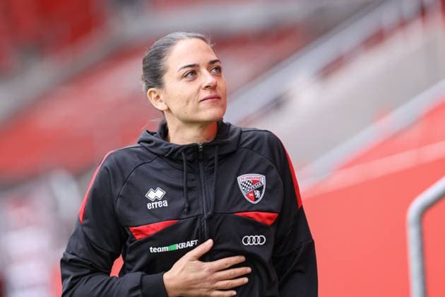 3. Liga; FC Ingolstadt 04 - 1. FC Saarbrücken; vor dem Spiel Cheftrainerin Sabrina Wittmann (FCI) 3. Liga - FC Ingolstadt 04 Saison 2025 2026 1. FC Saarbrücken
