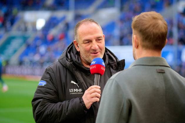 1.?? Fussball Bundesliga: TSG Hoffenheim vs. 1. FC Heidenheim; 25.10.2025 Frank Schmidt im Interview vor dem Spiel in der PreZero Arena 1. Bundesliga: TSG Hoffenheim gegen 1. FC Heidenheim am 25.10.2025 in der PreZero Arena in Sinsheim. DFL REGULATIONS PROHIBIT ANY USE OF PHOTOGRAPHS AS IMAGE SEQUENCES AND OR QUASI-VIDEO. Copyright: xBEAUTIFULxSPORTS Gelhardtx