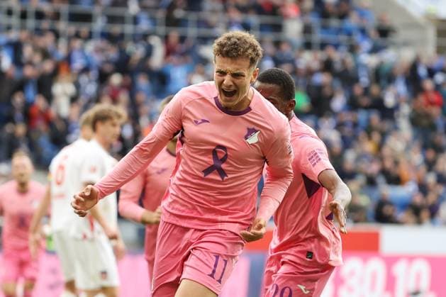 25.10.2025, xtvx, Fussball 1.Bundesliga, TSG 1899 Hoffenheim - 1.FC Heidenheim v.l. Goal scored, Tor zum 1:0 Fisnik Asllani (TSG 1899 Hoffenheim) Torjubel, Goal celebration, celebrate the goal, celebrates scoring (DFL DFB REGULATIONS PROHIBIT ANY USE OF PHOTOGRAPHS as IMAGE SEQUENCES and or QUASI-VIDEO) Sinsheim