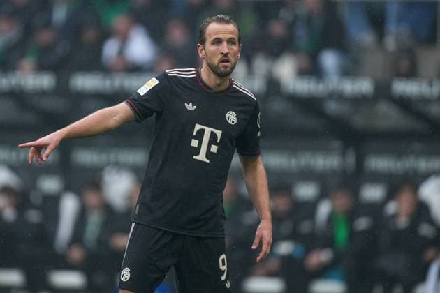 2025-10-25 Borussia Monchengladbach v FC Bayern Munchen - Bundesliga MOENCHENGLADBACH, GERMANY - OCTOBER 25: Harry Kane of FC Bayern Munchen looks on during the Bundesliga match between Borussia Monchengladbach and FC Bayern Munchen at Borussia-Park on October 25, 2025 in Moenchengladbach, Germany. Moenchengladbach Borussia-Park Germany Content not available for redistribution in The Netherlands directly or indirectly through any third parties. Copyright: xJorisxVerwijstx