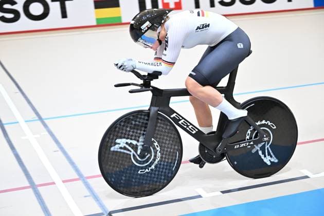 2025 Tissot UCI Track World Championships Picture by Simon Wilkinson SWpix.com - 25 10 2025 - Cycling - 2025 Tissot UCI Track World Championships - Velodromo PenalolÃ n, Santiago, Chile - Women™s 1km Time Trial - Qualifying - Lea Sophie Friedrich (Germany) Copyright: x xSWpix.comx(t axPhotographyxHubxLtd)xSimonxWilkinson SWpix.comx SWP-3030-11372