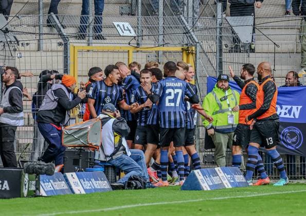 Deutschland: 3. Liga 2025 26 - SV Waldhof Mannheim vs TSV 1860 München - Carl-Benz-Stadion (Mannheim): Kennedy Okpala, (SV Waldhof Mannheim, 32) Torjubel zum 3:1 Mannheim Carl-Benz-Stadion Baden-Württemberg Deutschland Copyright: xBenedictxChristx