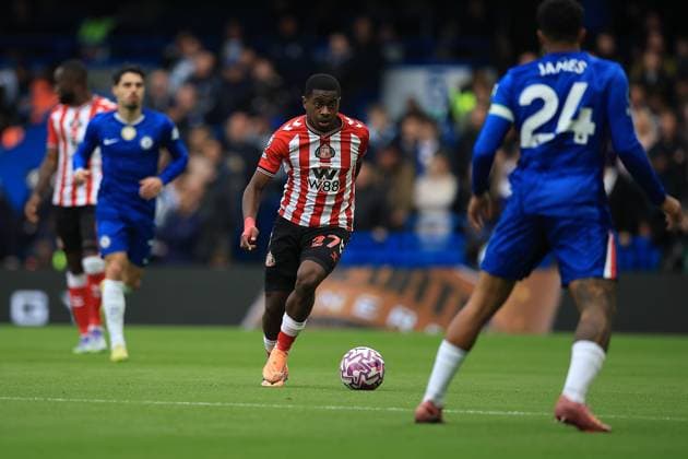 Chelsea v Sunderland Premier League 25 10 2025. Sunderland Midfielder Noah Sadiki (27) during the Premier League match between Chelsea and Sunderland at Stamford Bridge, London, England on 25 October 2025. London Stamford Bridge Greater London England Editorial use only DataCo restrictions apply See www.football-dataco.com , Copyright: xChrisxFoxwellx PSI-23106-0017