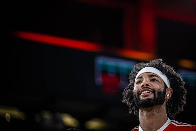 1. Basketball Bundesliga, easyCredit BBL, Saison 2025 2026, Herren, Hauptrunde, 5. Spieltag, 25.10.2025, RASTA Vechta - Telekom Baskets Bonn Tevin Brown ( 10 - RASTA Vechta) vor der Partie Vechta RASTA Dome Niedersachsen Deutschland